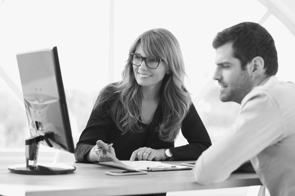 consultants working on laptop